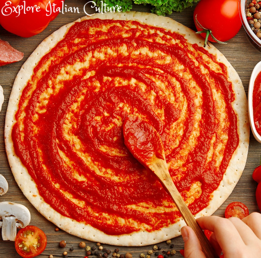 An Authentic Italian Pizza Sauce Recipe 